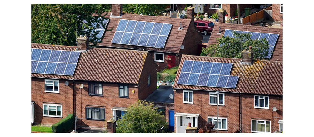 can you sell excess energy from solar panels uk