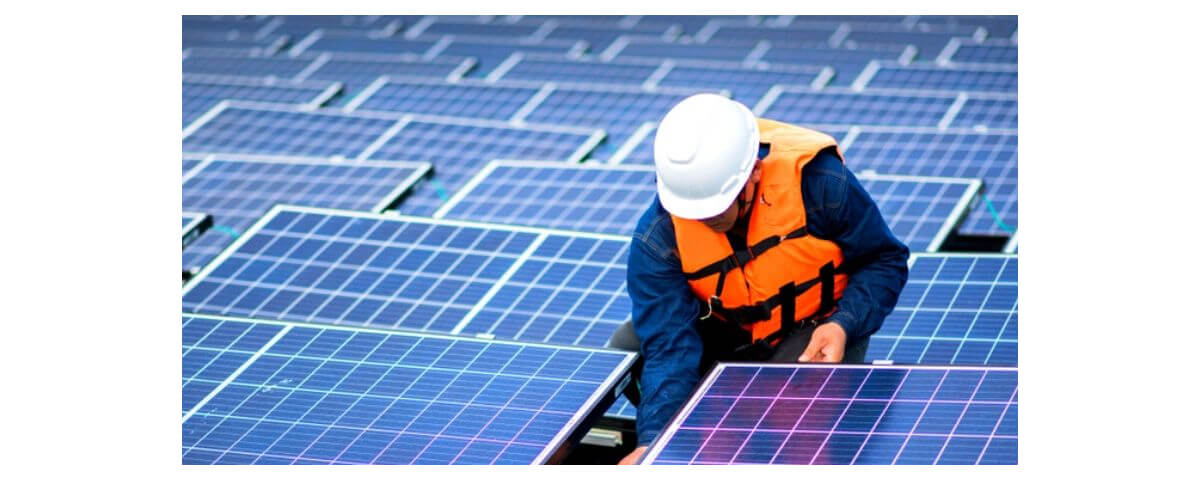 How Do You Manage the Care of Solar Panels