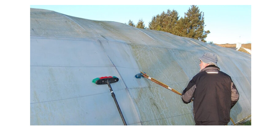 cleaning brush for solar panels and greenhouses 